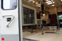 
										2006 E450 McCoy Miller Ambulance with 61k mi full									