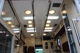 
										2006 E450 McCoy Miller Ambulance with 61k mi full									
